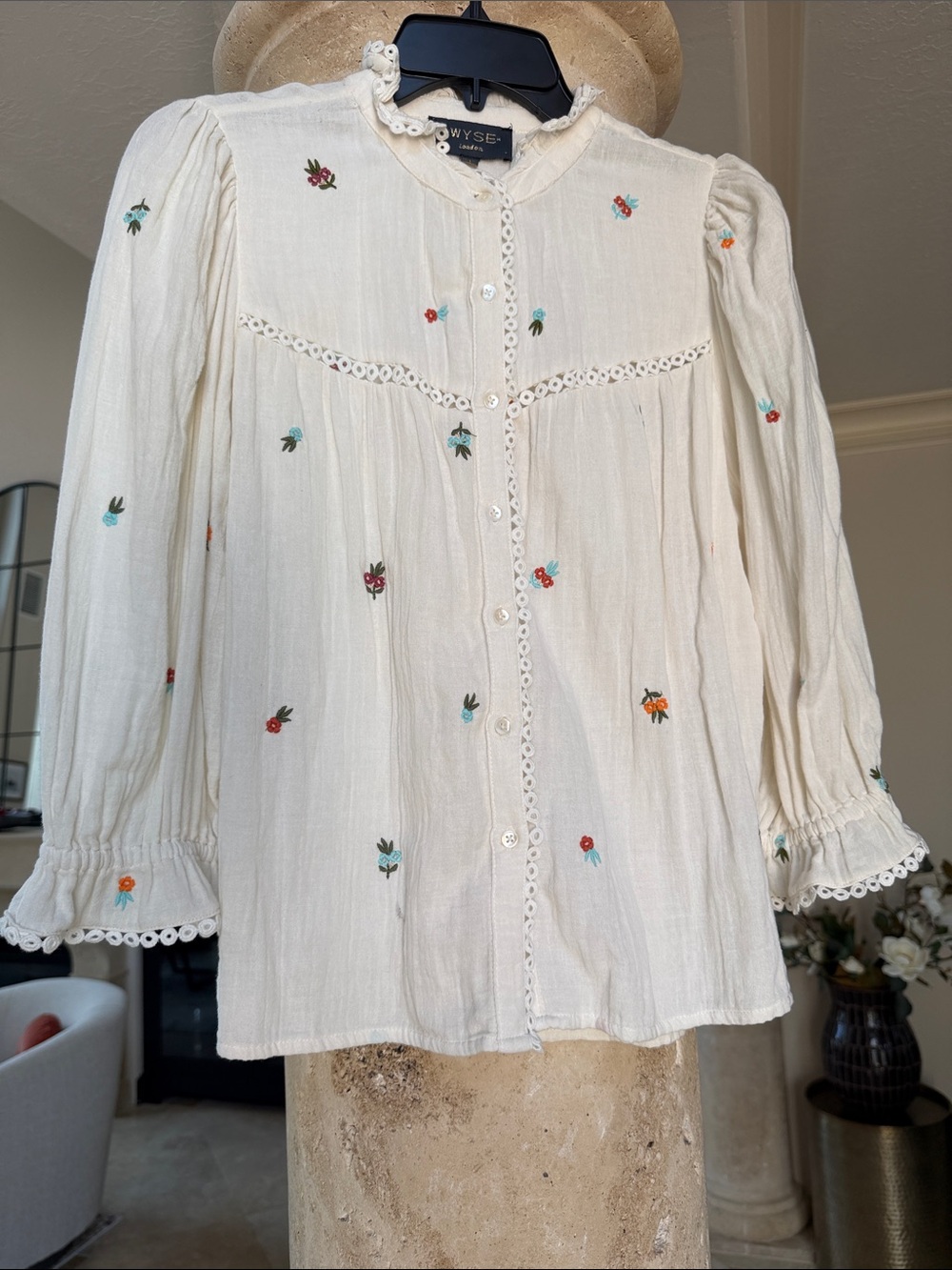 Wyse London Cream Embroidered Floral Cotton Blouse Size 1